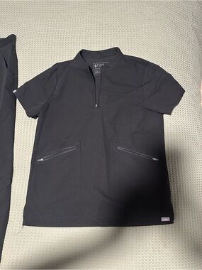 SET of black Figs scrub top + jogger small